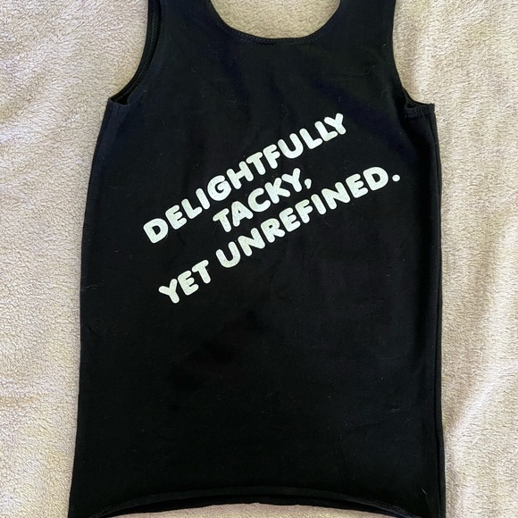 Hooters Black Tank Top - Picture 2 of 4